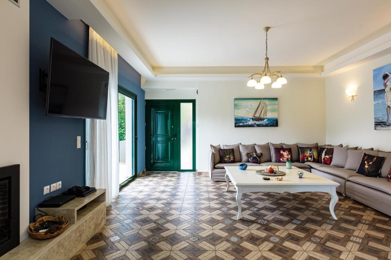 Alonia Villa, Refined Living With 50M2 Private Pool, By Thinkvilla Melidhonion  Exterior photo